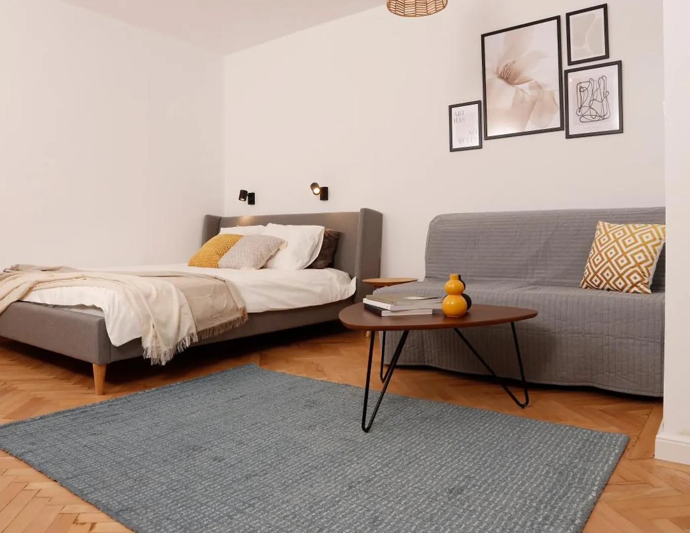 Retreat Concept Studio Bucharest 0*,